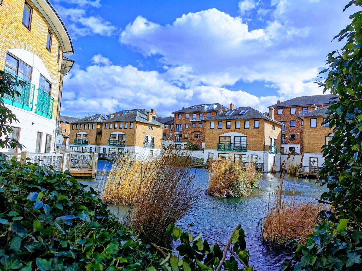 Stunning Massive Bedroom +Direct Thames River View Londra Esterno foto